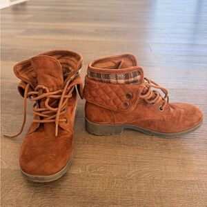Arizona Jean Co Lace Up Brown Ankle Boots Size 6